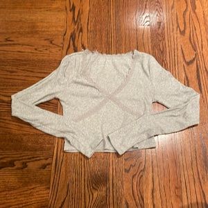 Aeropostale Gray Long Sleeve V-Neck